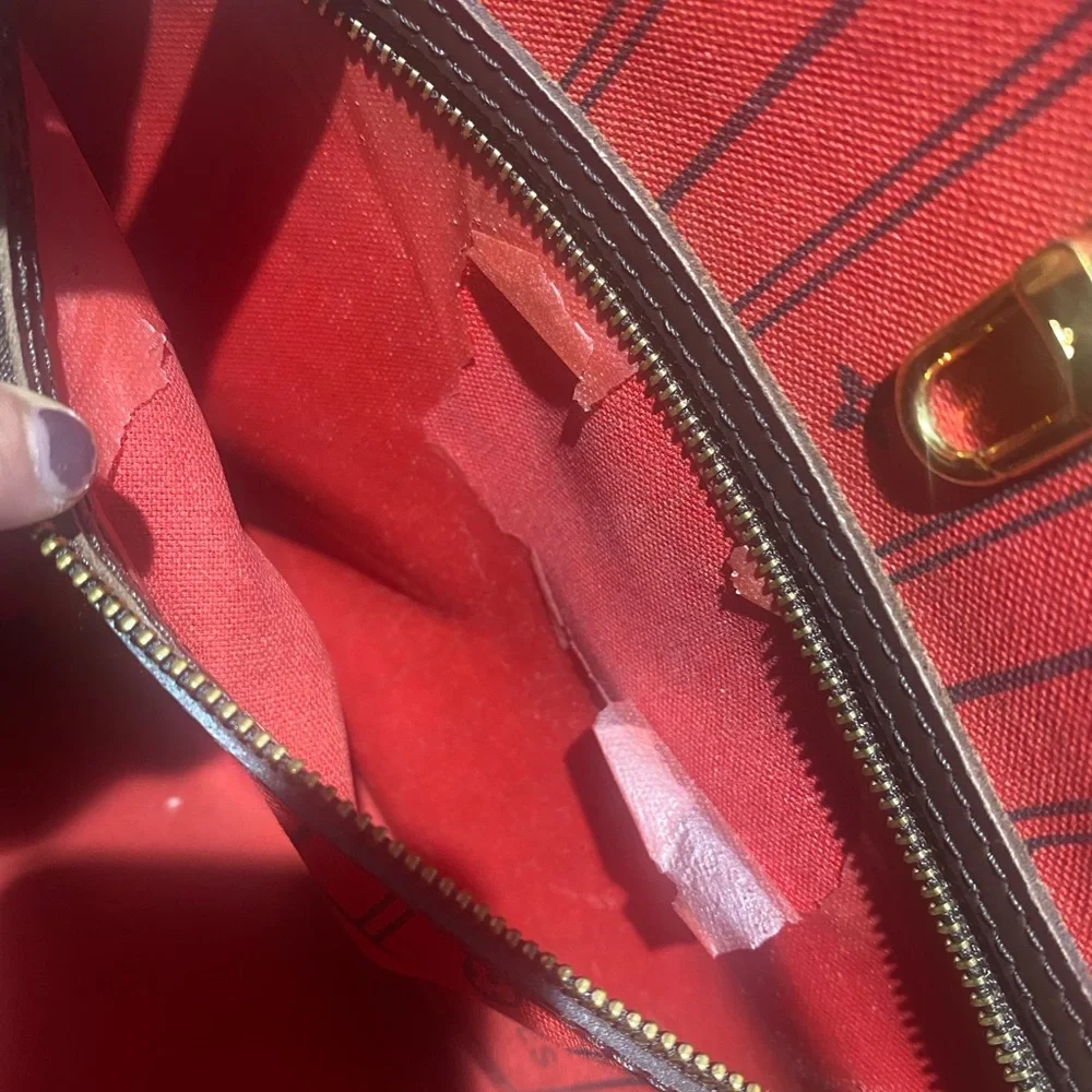 Louis Vuitton Neverfull MM - Picture 8 of 12